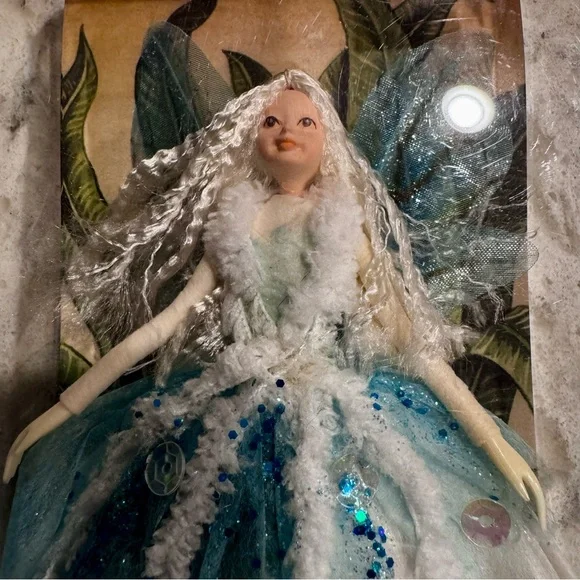 Atelier TASSIE Handmade Fairy with Multicolor Wings & long white hair - Picture 2 of 5